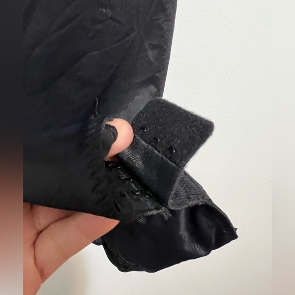 (1). Assets by Spanx flawless finish shaping low back low-back panty bodysuit - Picture 9 of 16